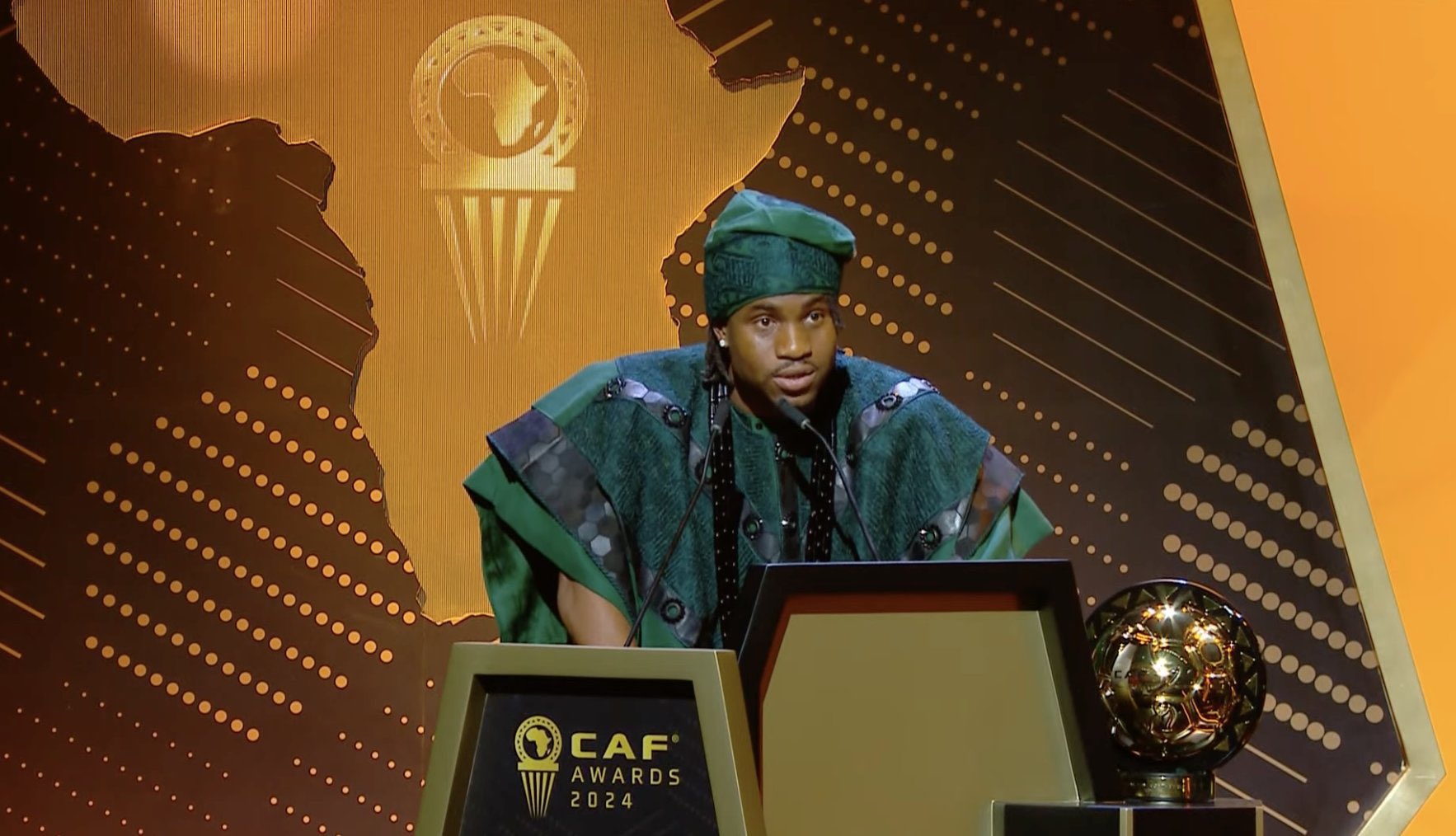 Ademola Lookman remporte le ballon d'or africain 2024