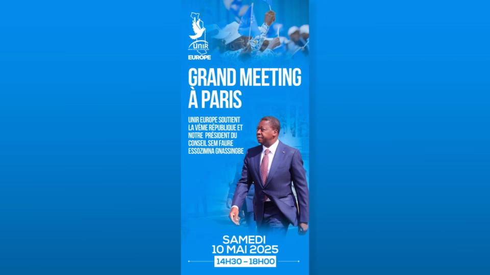 organise un meeting en soutien à la 5ᵉ République