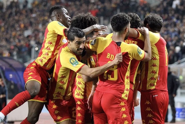 Roger Aholou décroche le titre de champion de Tunisie avec l’Espérance de Tunis !