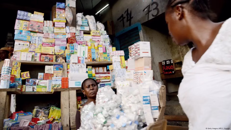 Faux médicaments : les députés togolais se mobilisent contre le phénomène