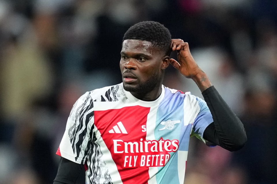 Thomas Partey visé par six chefs d’accusation pour violences sexuelles