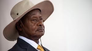 Présidentielle 2026 en Ouganda : Yoweri Museveni officiellement candidat pour un nouveau mandat