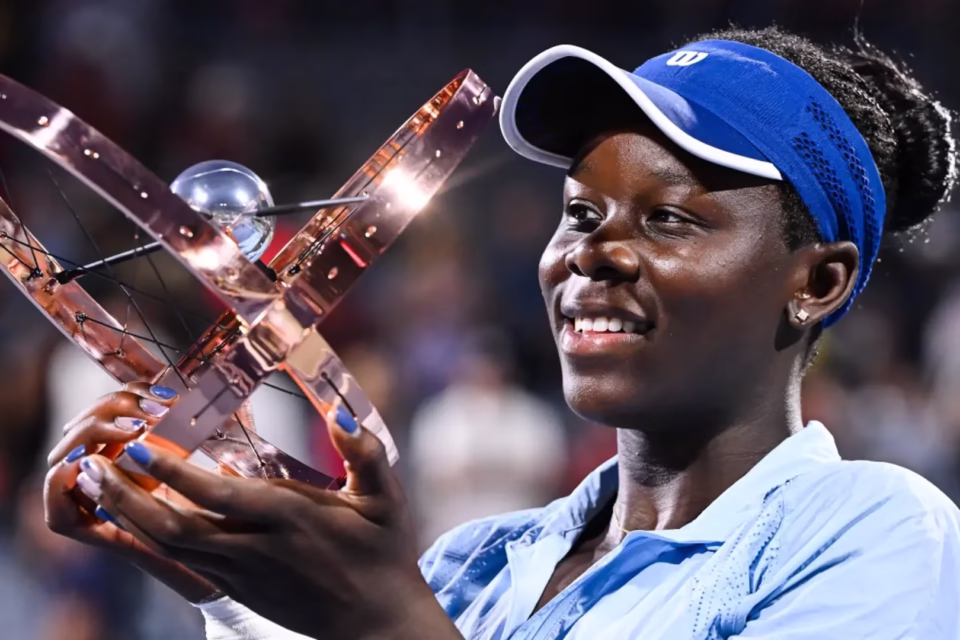 Victoria Mboko : La jeube congolaise de 18 ans fait plier Naomi Osaka et remporte l’Open du Canada
